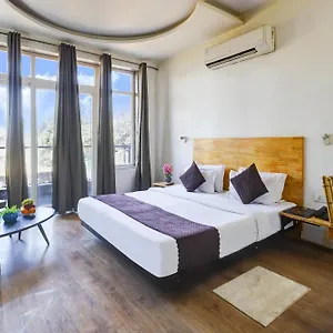 Wedlock Sector - 47 Hotel